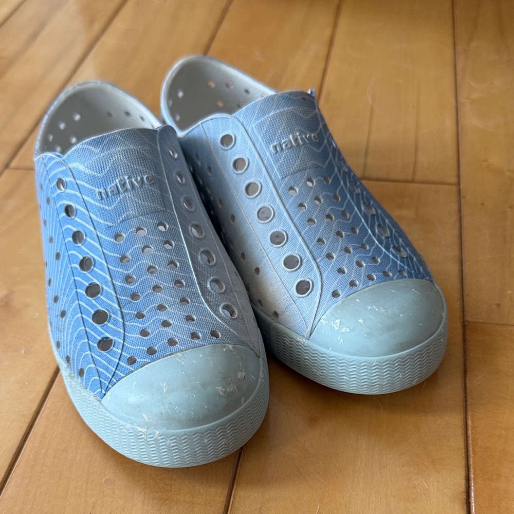5/$50+FS Native Light Blue Jefferson Slip-On shoes